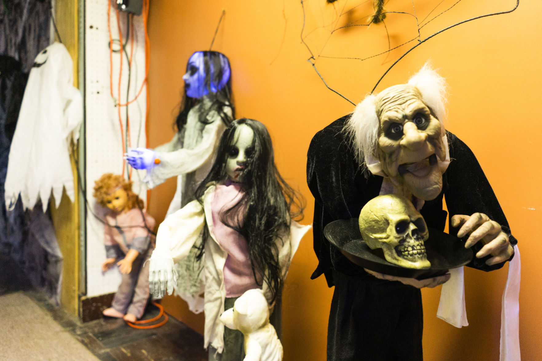 City man transforms home for one frightful night